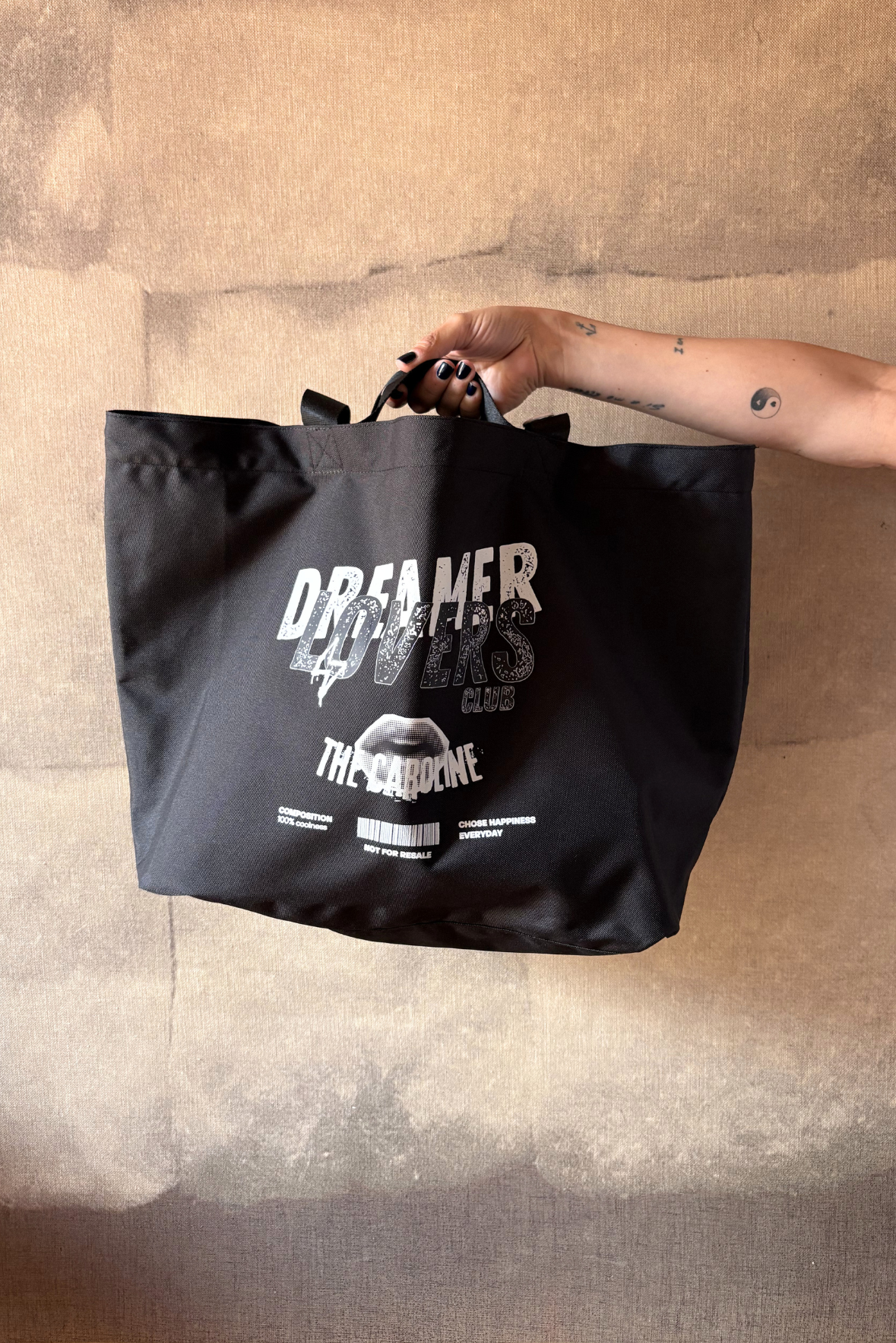 Borsa shopping grande in nylon di riciclo con stampa DREAMER LOVERS