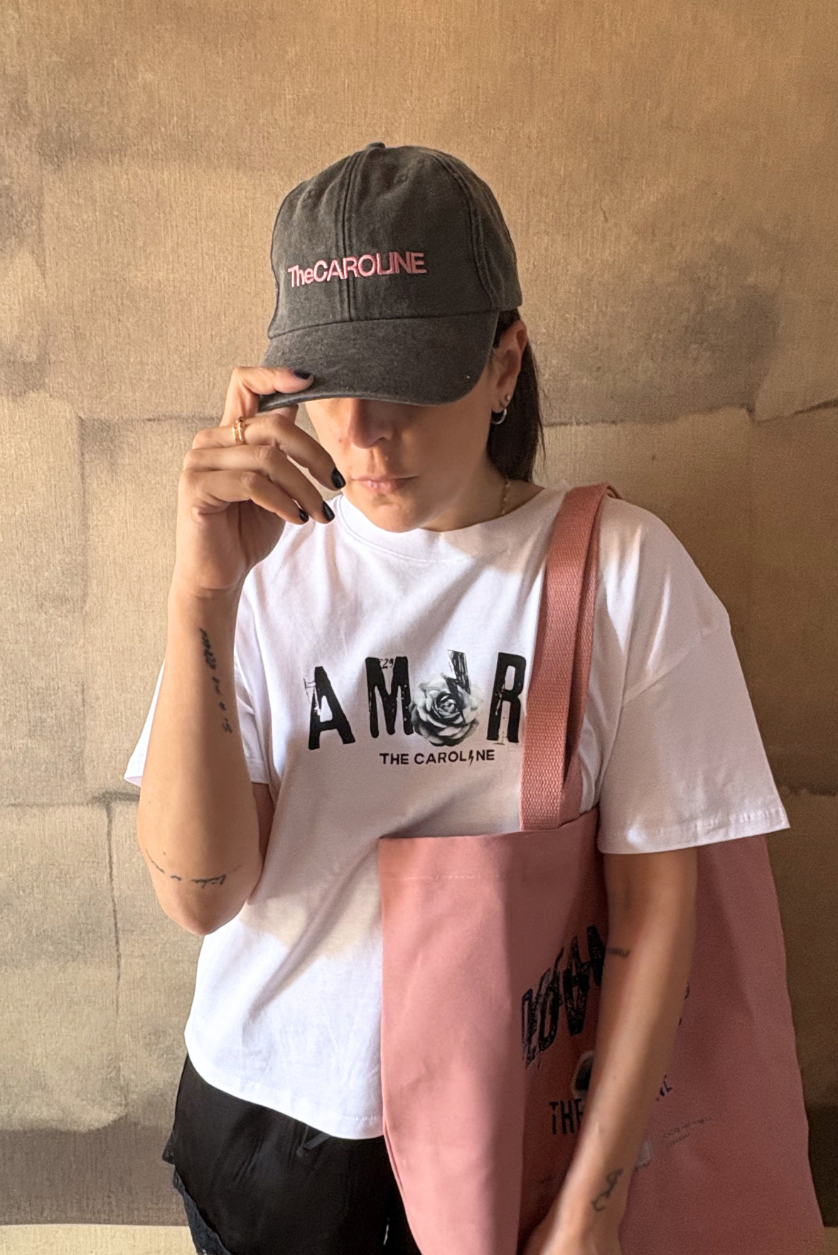 Baseball cap con ricamo a contrasto